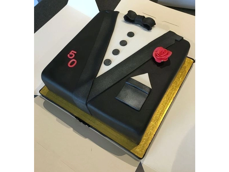 Торта за рожден ден Джеймс Бонд