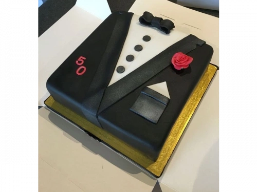 Торта за рожден ден Джеймс Бонд