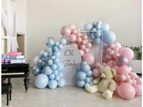 Украса от балони за посрещане на бебе